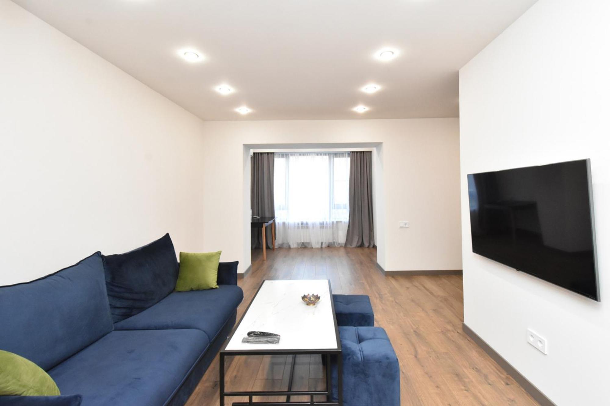 Beautiful Apartment Near The Republic Square Ереван Экстерьер фото